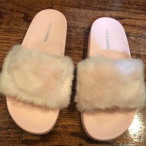 Steve Madden Furry Slides